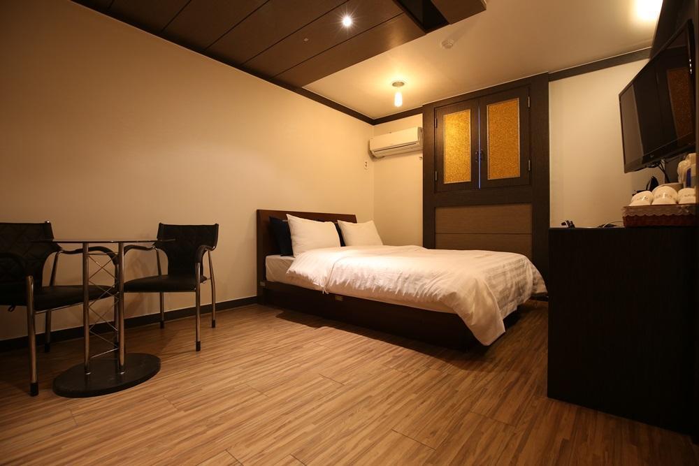 Hera Motel Daejeon Exterior foto